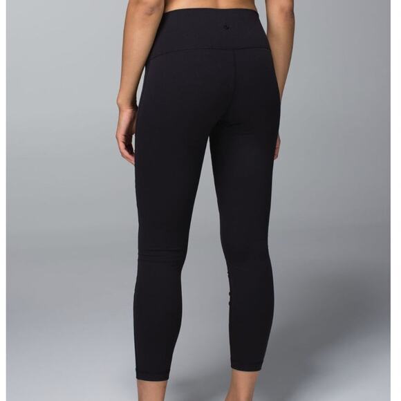 Lululemon High Times Crop *Tech Mesh Size 8 - Picture 14 of 16